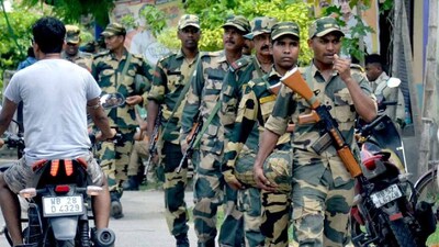 কেন্দ্রীয় বাহিনী মোতায়েন নিয়ে দ্বিমত রাজ্য-কমিশন (ফাইল ছবি)