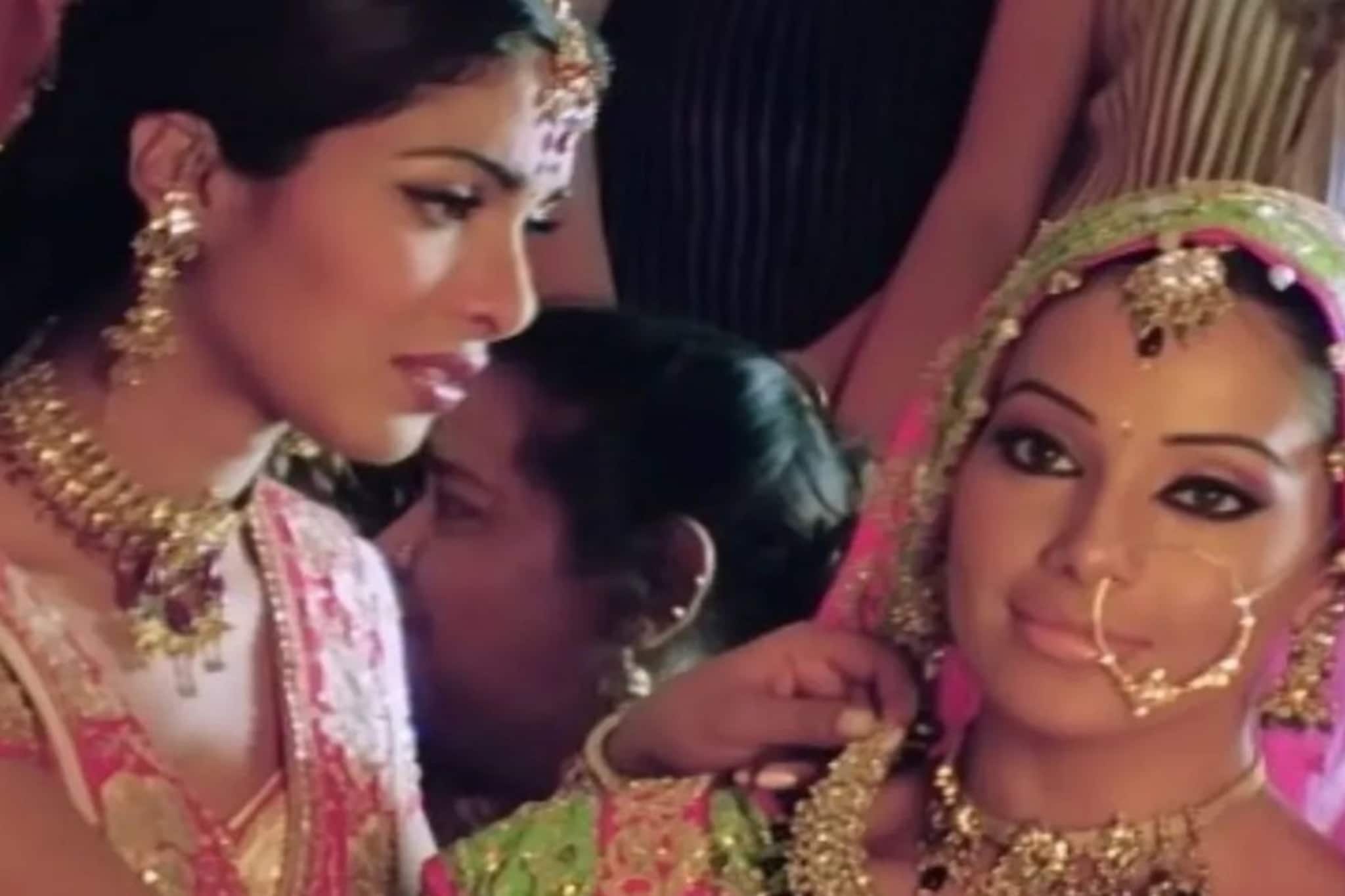 নদিম-শ্রবণের সুর আর বিয়ের আবেগঘন মুহূর্ত, এই সুপারহিট গান এখন নতুন করে ভাইরাল ! নদিম-শ্রবণের সুর আর বিয়ের আবেগঘন মুহূর্ত, এই সুপারহিট গান এখন নতুন করে ভাইরাল !