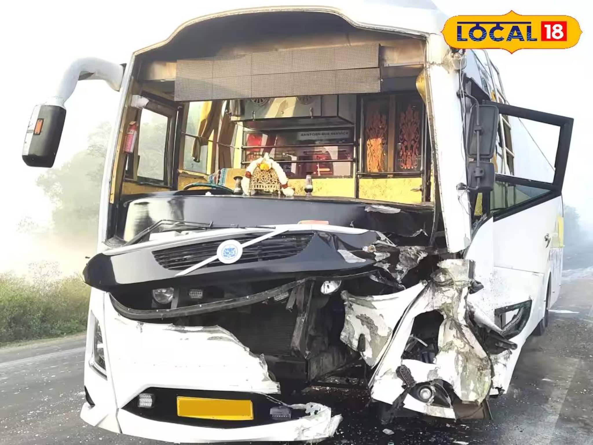 দিঘা থেকে কলকাতা ফেরার পথে ভয়াবহ দুর্ঘটনা! দুমড়েমুচড়ে গেল যাত্রীবাহী বাস