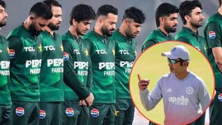 গম্ভীর কিছু বলতে যাচ্ছিলেন বলে মনে হয়েছিল, কিন্তু তিনি থামলেন।