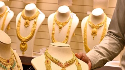 सोना ₹500, चांदी ₹5,000 गिरी: 10 फरवरी को अपने शहर में देखें ताजा दाम.