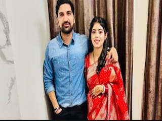 গত বছর সেপ্টেম্বর মাসে বিয়ে হয় অংশুল এবং মহকের৷ গত বছর সেপ্টেম্বর মাসে বিয়ে হয় অংশুল এবং মহকের৷