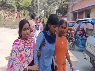 মা-শাশুড়ির টানাটানিতে অসুস্থ উচ্চমাধ্যমিক পরীক্ষার্থী অনেকে৷