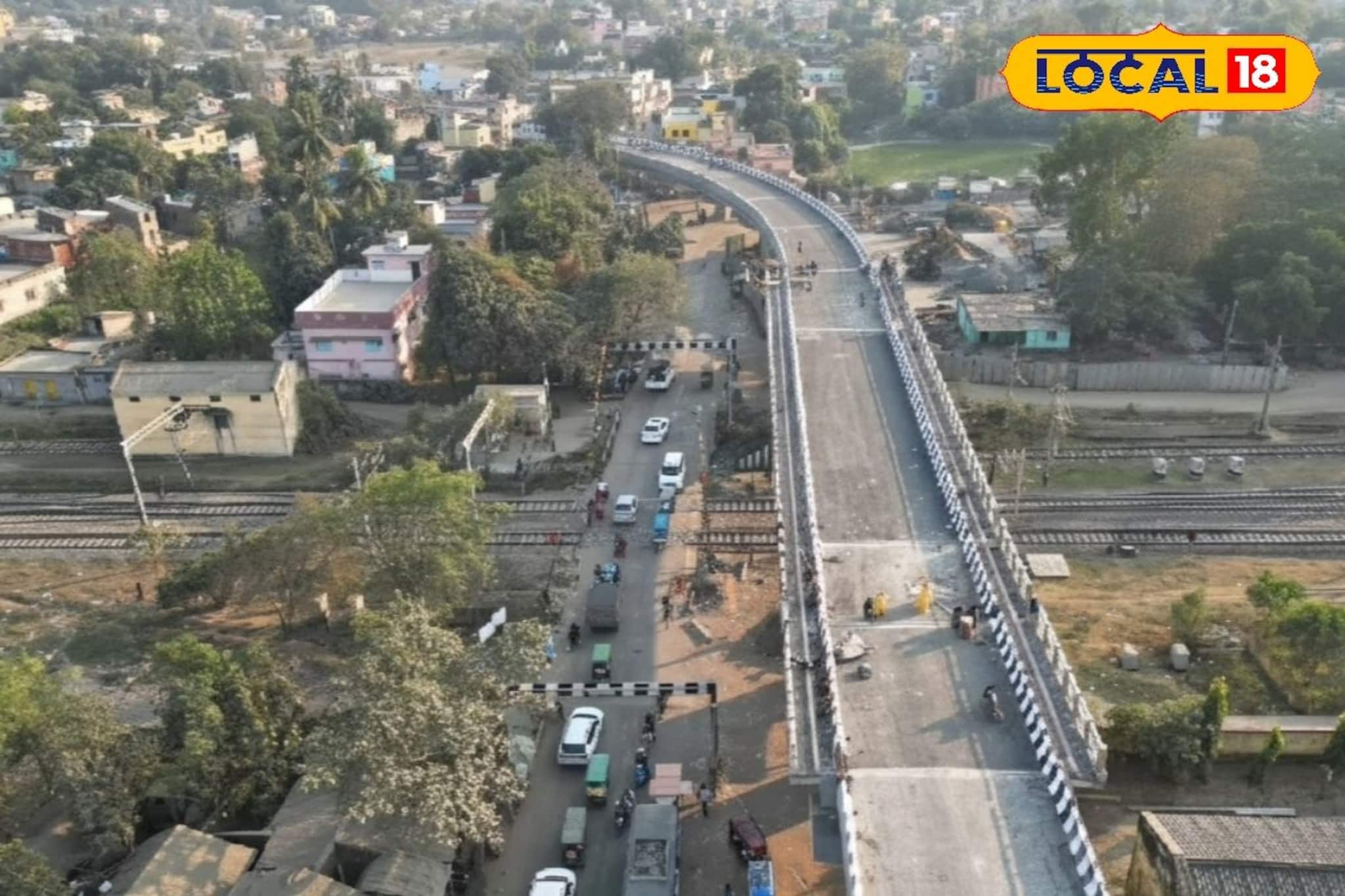 মাধ্যমিক শুরু হতেই পরীক্ষার্থীদের যাতায়াতে স্বস্তির দাবি, রেল ওভারব্রিজ খোলার দাবি