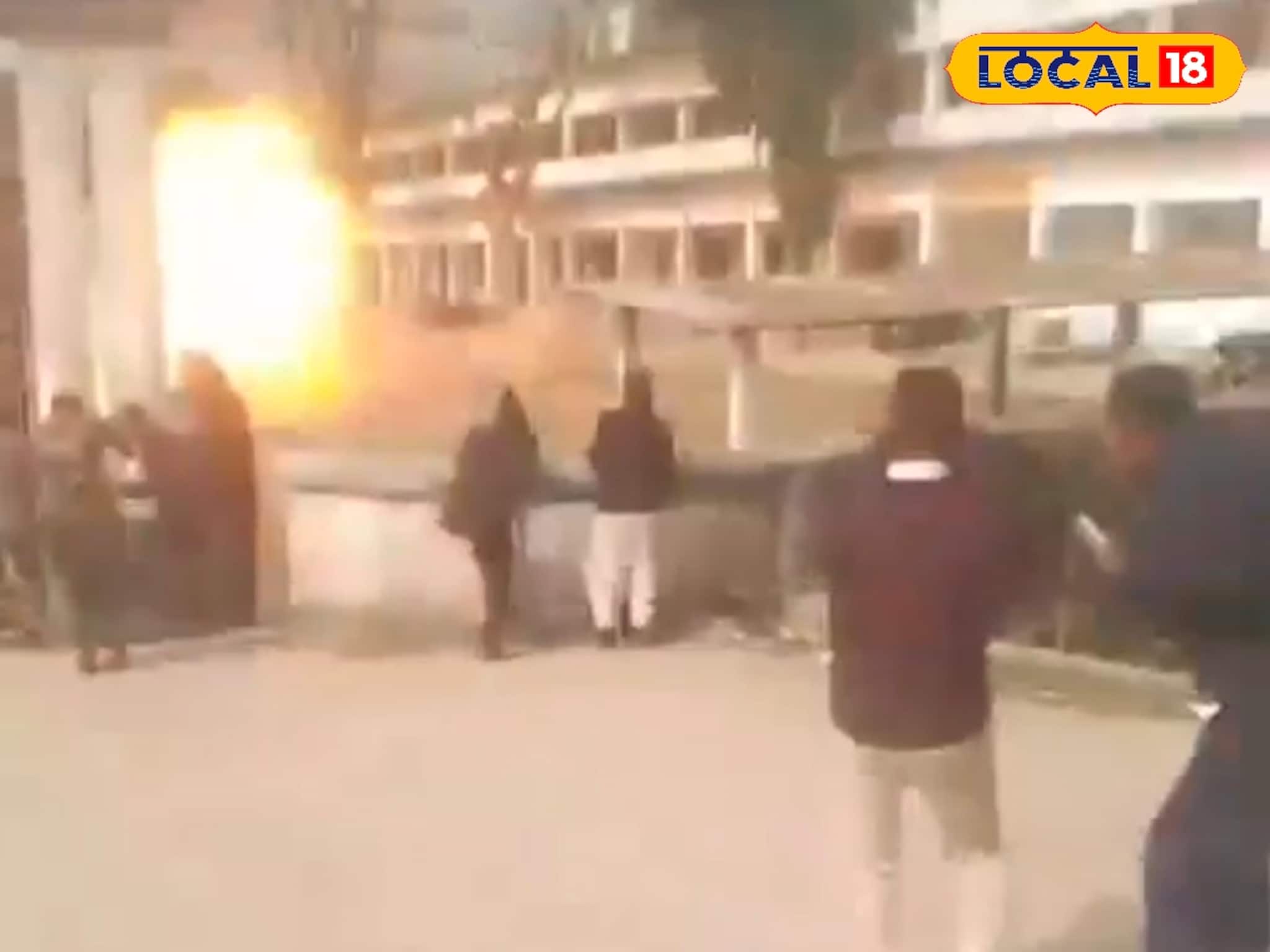 মাধ্যমিক চলাকালীনই আচমকা বিকট শব্দে বিস্ফোরণ! কোচবিহারে অল্পের জন্য রক্ষা ২০০ পরীক্ষার্থীর মাধ্যমিক চলাকালীনই আচমকা বিকট শব্দে বিস্ফোরণ! কোচবিহারে অল্পের জন্য রক্ষা ২০০ পরীক্ষার্থীর