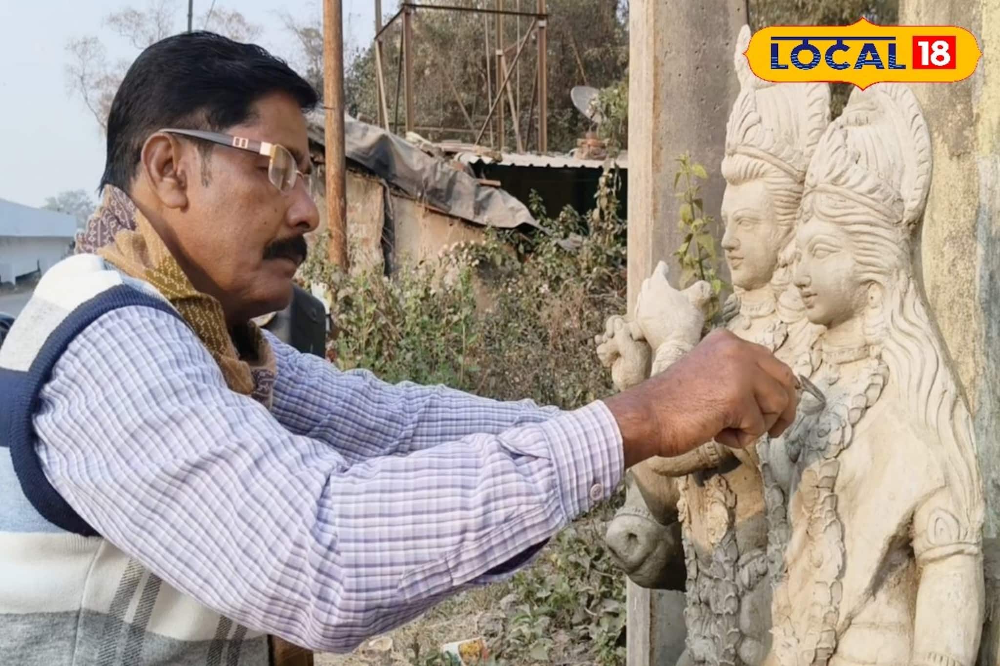 তাঁর স্পর্শে প্রাণসঞ্চার সিমেন্টে! দাদুর কাছে হাতেকলমে শেখা শিল্পে বাজিমাত মূর্তি কারিগরের