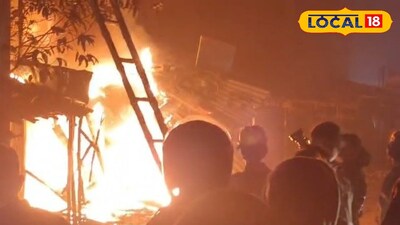 বুধবার রাতে ভয়ংকর অগ্নিকাণ্ড হাওড়ার বড়গাছিয়ায় আগুনে ভস্মীভূত একাধিক দোকান