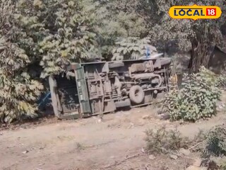 দুর্ঘটনা গ্রস্থ গাড়ি ছবি