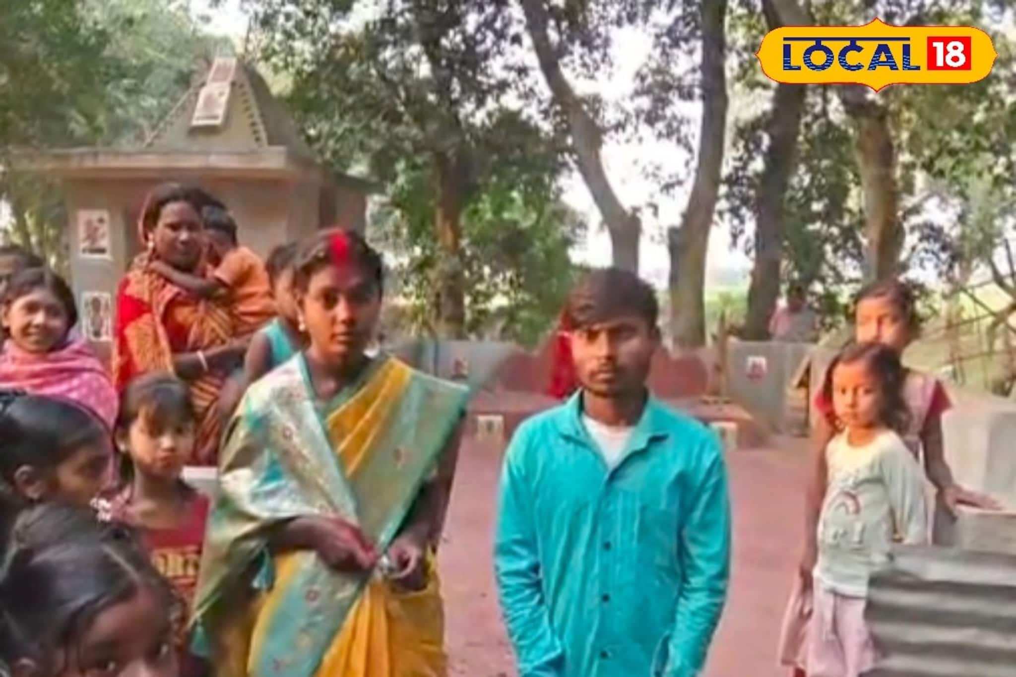 বেনজির ঘটনা মুর্শিদাবাদে! স্বামীর সামনেই প্রেমিকের গলায় মালা! তারপর যা ঘটল,শুনে চমকে উঠবেন