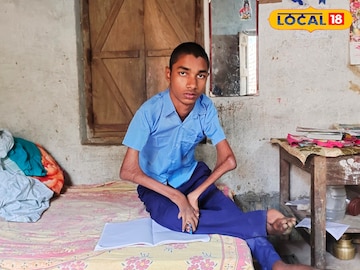 বাড়িতে