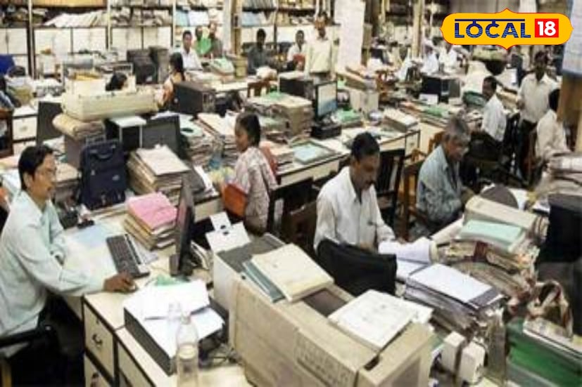 *শিলিগুড়ি, ঋত্বিক ভট্টাচার্য: আগামী শিক্ষাবর্ষ ২০২৬–২৭ সালের জন্য চুক্তিভিত্তিক শিক্ষক নিয়োগের উদ্যোগ নিল PM শ্রী কেন্দ্রীয় বিদ্যালয়, বেংডুবি। দার্জিলিং জেলার বেংডুবিতে অবস্থিত এই কেন্দ্রীয় বিদ্যালয়ে শিক্ষক প্যানেল তৈরির লক্ষ্যে ওয়াক-ইন ইন্টারভিউ নেওয়া হবে বলে জানানো হয়েছে বিদ্যালয় সূত্রে। যোগ্য প্রার্থীদের সরাসরি উপস্থিত হয়ে ইন্টারভিউ দেওয়ার আহ্বান জানানো হয়েছে।