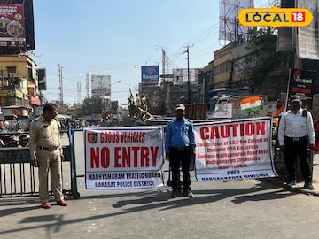 রাস্তা বন্ধ করেই শুরু হয়েছে কাজ