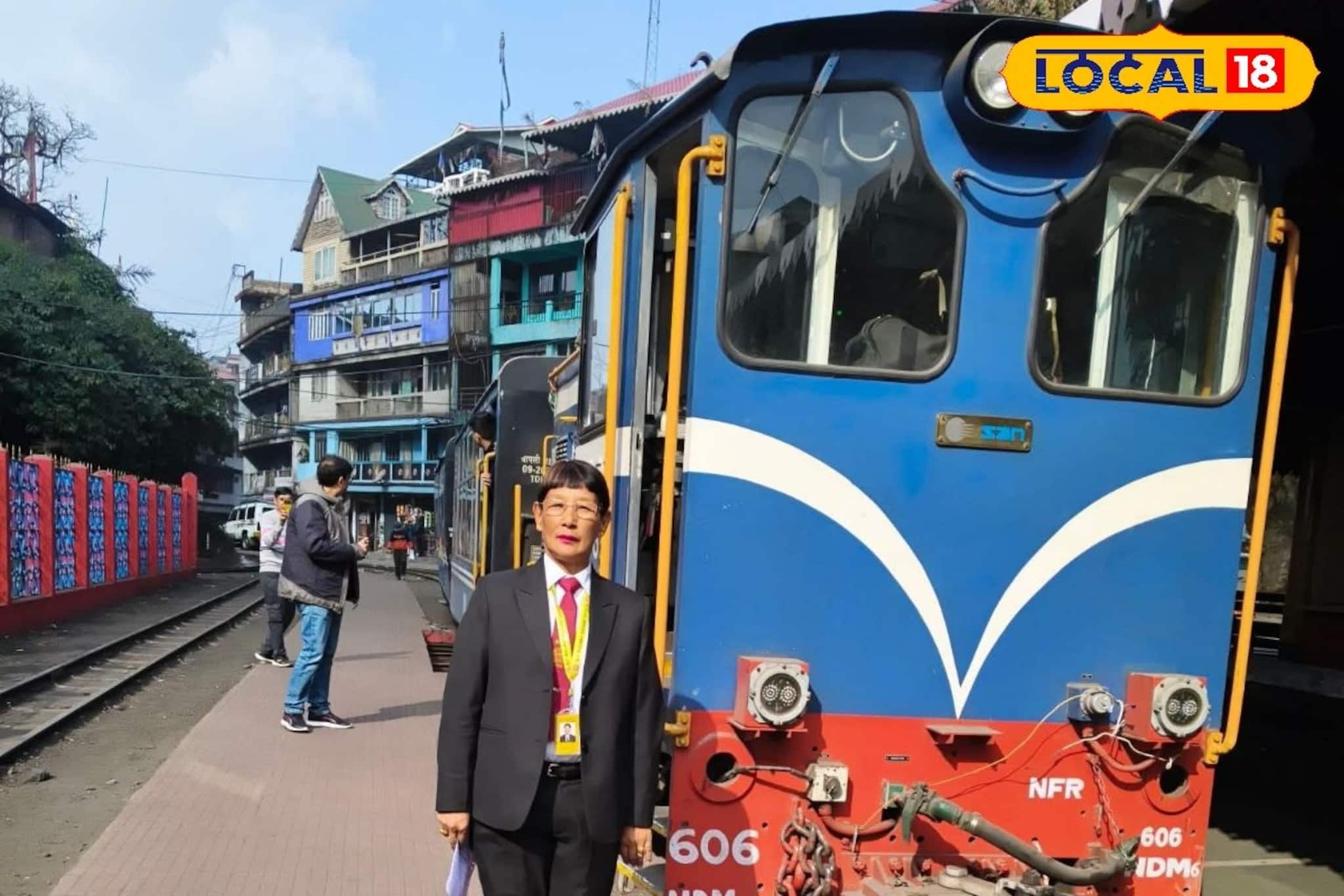 ইতিহাস গড়ল পাহাড়ি কন্যা, হেরিটেজ টয়ট্রেনের প্রথম মহিলা টিকিট কালেক্টর ক্লার্ক সরিতা