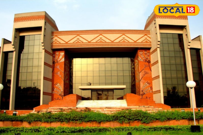 ভারতের অন্যতম শীর্ষ ম্যানেজমেন্ট শিক্ষা প্রতিষ্ঠান আই আই এম কলকাতার পরিকাঠামোগত ও অ্যাকাডেমিক সম্প্রসারণে বড়সড় অগ্রগতির খবর মিলল। রানাঘাটের সাংসদ জগন্নাথ সরকারের আবেদনের পরিপ্রেক্ষিতে কেন্দ্র সরকারের সক্রিয় উদ্যোগে এগিয়ে যাচ্ছে প্রতিষ্ঠানের উচ্চাকাঙ্ক্ষী মাস্টার প্ল্যান ‘ভিশন ২০৩৬’।ছবি ও তথ্য: মৈনাক দেবনাথ