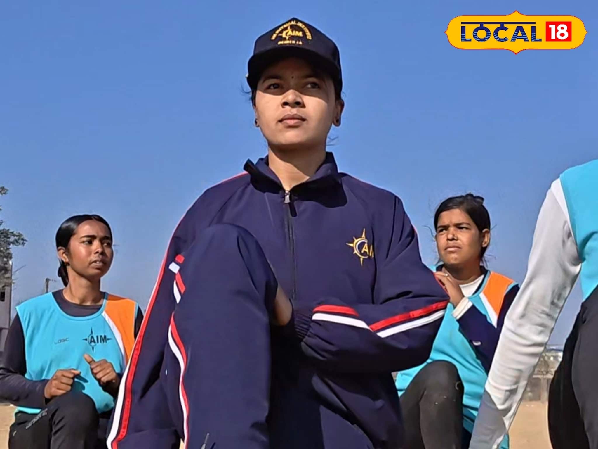 ভারতীয় নৌ-বাহিনীতে প্রত্যন্ত গ্রামের মেয়ে সুস্মিতা মাহাতো, নজির গড়লেন সকলের কাছে!