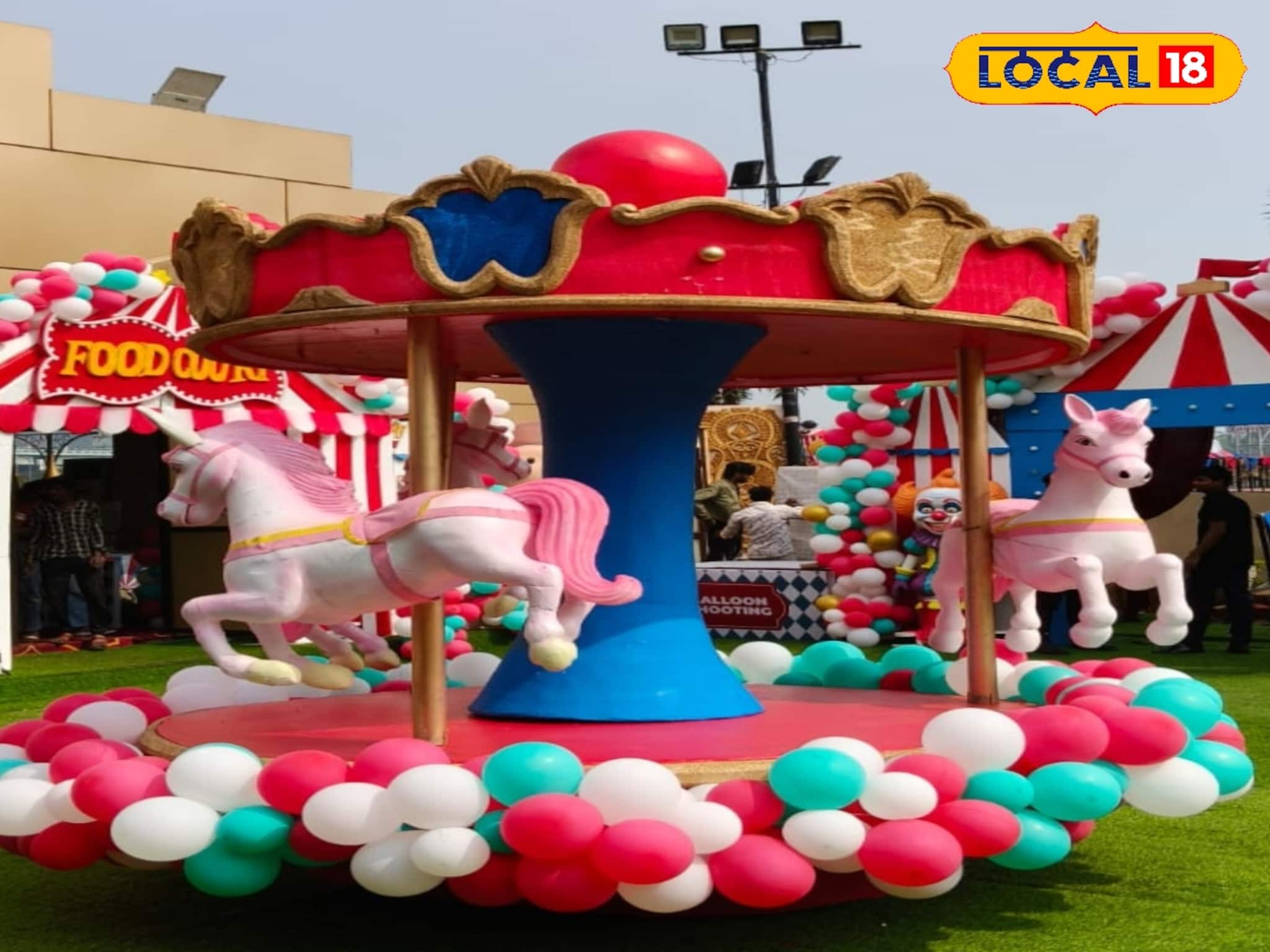 সামান্য উপকরণে অসামান্য কাজ! তাঁর উদ্যোগেই শিল্পগোষ্ঠী! অভাবী যুবকের বাজিমাত!