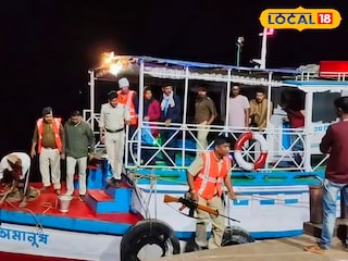 জলপথে নাকা চেকিং পুলিশের