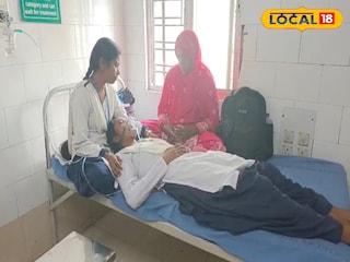 হাসপাতালে চিকিৎসাধীন ওই ছাত্রী