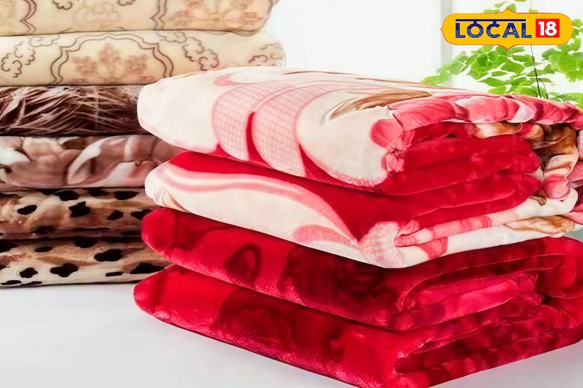 শীত প্রায় শেষের পথে। দিনের তাপমাত্রা বাড়ছে, আলমারিতে জায়গা করে নিতে প্রস্তুত গরম জামাকাপড়, লেপ-কম্বল। তবে তাড়াহুড়ো করে সেগুলি তুলে রাখলে পরে সমস্যায় পড়তে পারেন। সঠিক নিয়ম না মানলে লেপ-কম্বলে দুর্গন্ধ, ছত্রাক বা পোকামাকড়ের উপদ্রব দেখা দিতে পারে। তাই সংরক্ষণের আগে কিছু গুরুত্বপূর্ণ বিষয় মাথায় রাখা জরুরি। শীত প্রায় শেষের পথে। দিনের তাপমাত্রা বাড়ছে, আলমারিতে জায়গা করে নিতে প্রস্তুত গরম জামাকাপড়, লেপ-কম্বল। তবে তাড়াহুড়ো করে সেগুলি তুলে রাখলে পরে সমস্যায় পড়তে পারেন। সঠিক নিয়ম না মানলে লেপ-কম্বলে দুর্গন্ধ, ছত্রাক বা পোকামাকড়ের উপদ্রব দেখা দিতে পারে। তাই সংরক্ষণের আগে কিছু গুরুত্বপূর্ণ বিষয় মাথায় রাখা জরুরি।