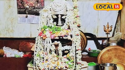 কেশবেশ্বর শিব মন্দিরে চলছে পুজো