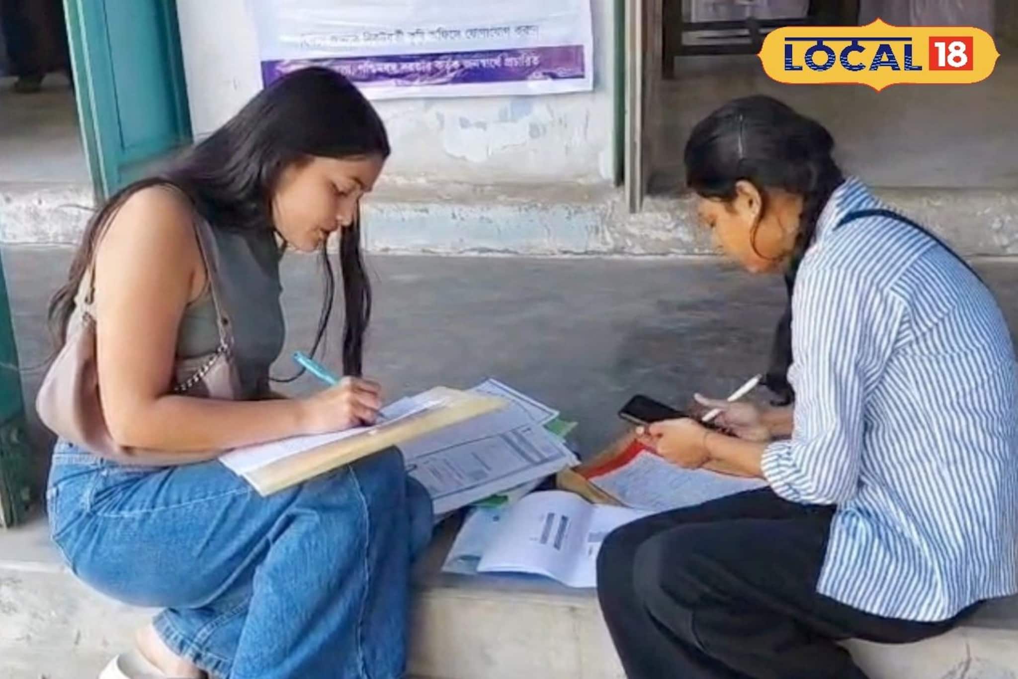 মালদহে শুরু ‘স্বনির্ভর বাংলা ক্যাম্প’,রাজ্য সরকারের ‘যুবসাথী’ প্রকল্পে আবেদন করবেন কীভাবে? মালদহে শুরু ‘স্বনির্ভর বাংলা ক্যাম্প’,রাজ্য সরকারের ‘যুবসাথী’ প্রকল্পে আবেদন করবেন কীভাবে?