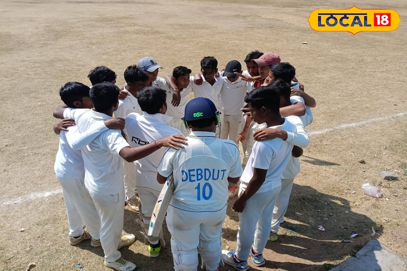 বাঁকুড়ায় ক্রীড়া প্রশিক্ষণের ক্ষেত্রে নতুন উদ্যোগ নিতে চলেছে Bankura District Sports Association। সংস্থার উদ্যোগে ক্রিকেট অ্যাসোসিয়েশন অফ বেঙ্গলের বিধি মেনে বাইরের কোচ এনে নামমাত্র মূল্যে কোচিং শুরু করার সিদ্ধান্ত নেওয়া হয়েছে। এই উদ্যোগে জেলার ক্রীড়াপ্রেমী মহলে ইতিমধ্যেই উৎসাহ তৈরি হয়েছে।