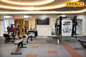 ঝাঁ চকচকে স্পোর্টস কমপ্লেক্স...! পূর্ব রেলের হাওড়া ডিভিশনে আধুনিক প্রযুক্তির ইনডোর গেমস! ঝাঁ চকচকে স্পোর্টস কমপ্লেক্স...! পূর্ব রেলের হাওড়া ডিভিশনে আধুনিক প্রযুক্তির ইনডোর গেমস!