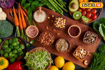 মুঠো মুঠো পেইনকিলারের ক্ষতি অনেক,প্রাকৃতিক খাবারেই কমবে ব্যথা-যন্ত্রণা,জানাচ্ছেন বিশেষজ্ঞ মুঠো মুঠো পেইনকিলারের ক্ষতি অনেক,প্রাকৃতিক খাবারেই কমবে ব্যথা-যন্ত্রণা,জানাচ্ছেন বিশেষজ্ঞ