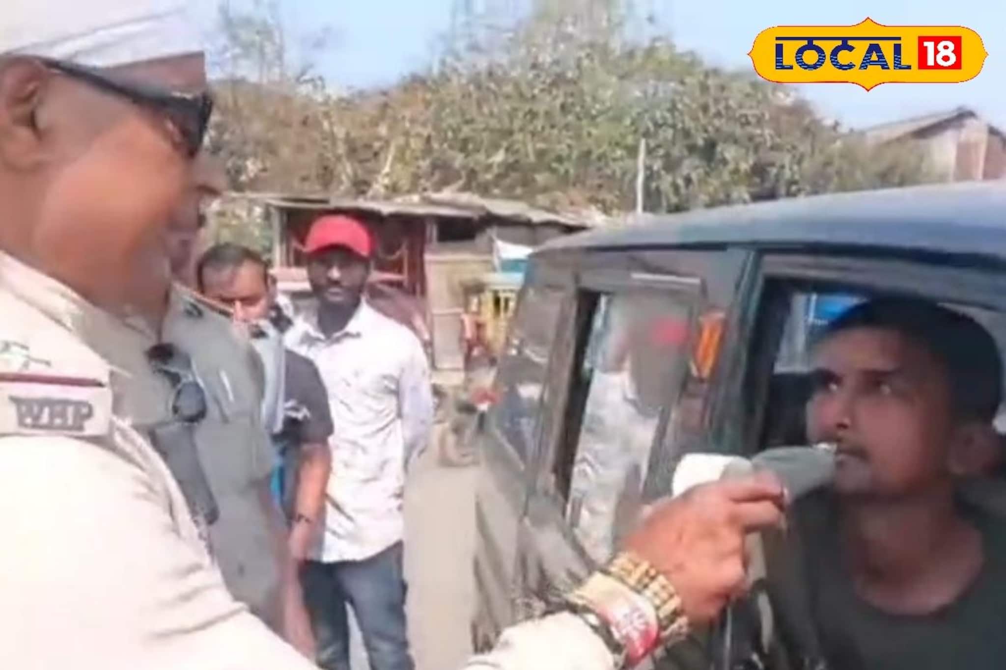 মরণফাঁদ পুলকারে ৪ খুদে! বর্ধমানে ‘দাবাং’ ট্রাফিক ওসির তৎপরতায় বড় দুর্ঘটনা এড়াল