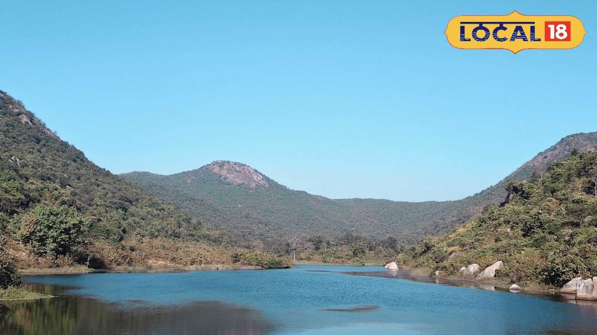 বিস্তীর্ণ পাহাড় মাঝে নীল জলরাশি, যেন ক্যানভাসে আঁকা ছবি পুরুলিয়ার এই পর্যটন কেন্দ্রের!