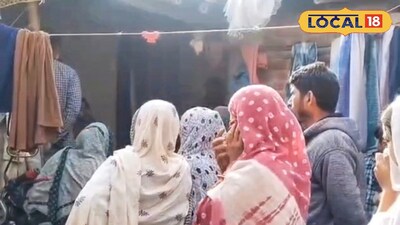 মালদহের মানিকচক উমর ফারুকের বাড়ি