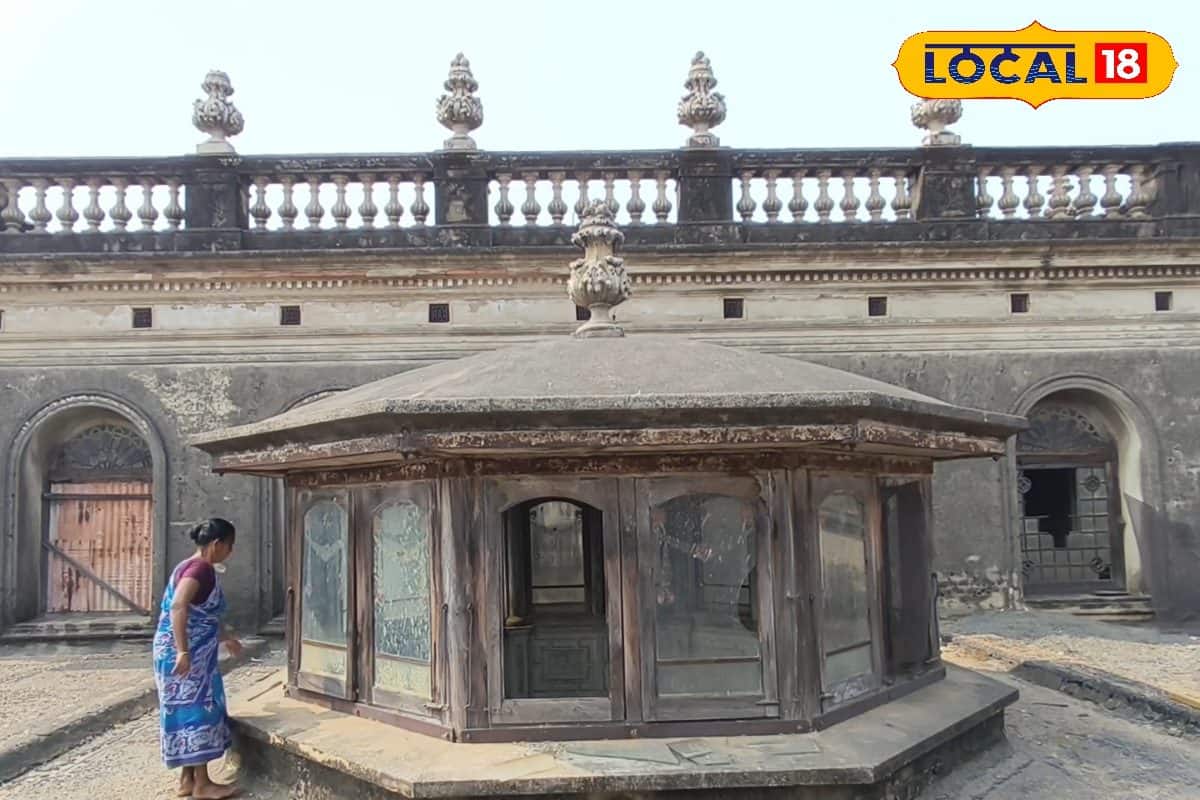 এই ঘর থেকেই হত দিবাকরের রাজকীয় উপাসনা,কাশীপুর রাজবাড়িতে বহু ইতিহাসের সাক্ষী ‘সূর্যঘর'