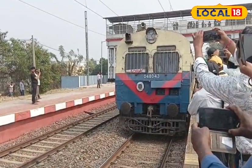 *দক্ষিণ-পূর্ব রেলের আদ্রা ডিভিশনের অন্তর্গত বাঁকুড়া ও আঞ্চুরি স্টেশনের মাঝামাঝি অবস্থিত কেশরা–কাটজুরিডাঙ্গা (KJRG) নতুন প্যাসেঞ্জার হল্ট স্টেশন সোমবার আনুষ্ঠানিকভাবে উদ্বোধন করা হয়েছে। South Eastern Railway সূত্রে জানা গিয়েছে, এলাকাবাসীর দীর্ঘদিনের দাবি পূরণে এই স্টেশন চালু হওয়ায় স্থানীয়দের মধ্যে ব্যাপক উৎসাহ দেখা দিয়েছে। *দক্ষিণ-পূর্ব রেলের আদ্রা ডিভিশনের অন্তর্গত বাঁকুড়া ও আঞ্চুরি স্টেশনের মাঝামাঝি অবস্থিত কেশরা–কাটজুরিডাঙ্গা (KJRG) নতুন প্যাসেঞ্জার হল্ট স্টেশন সোমবার আনুষ্ঠানিকভাবে উদ্বোধন করা হয়েছে। South Eastern Railway সূত্রে জানা গিয়েছে, এলাকাবাসীর দীর্ঘদিনের দাবি পূরণে এই স্টেশন চালু হওয়ায় স্থানীয়দের মধ্যে ব্যাপক উৎসাহ দেখা দিয়েছে।