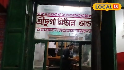 এই দোকানে শরৎচন্দ্র চট্টোপাধ্যায় নারায়ন দেবনাথের পছন্দের মিষ্টি