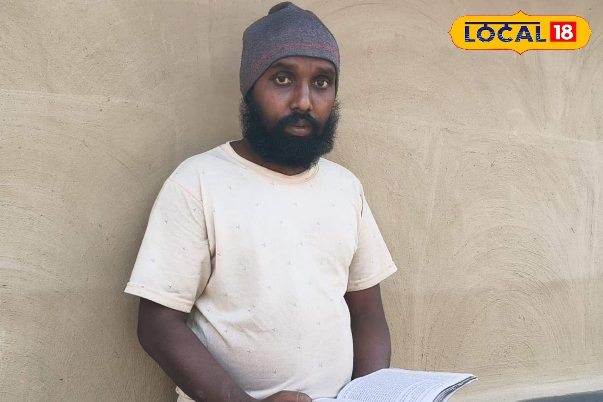 অভাবের আঁধার পেরিয়ে উদ্ভাসিত পটচিত্র! কুপির আলোয় পড়ে প্রত্যন্ত গ্রামের প্রথম স্নাতক যুবক অভাবের আঁধার পেরিয়ে উদ্ভাসিত পটচিত্র! কুপির আলোয় পড়ে প্রত্যন্ত গ্রামের প্রথম স্নাতক যুবক