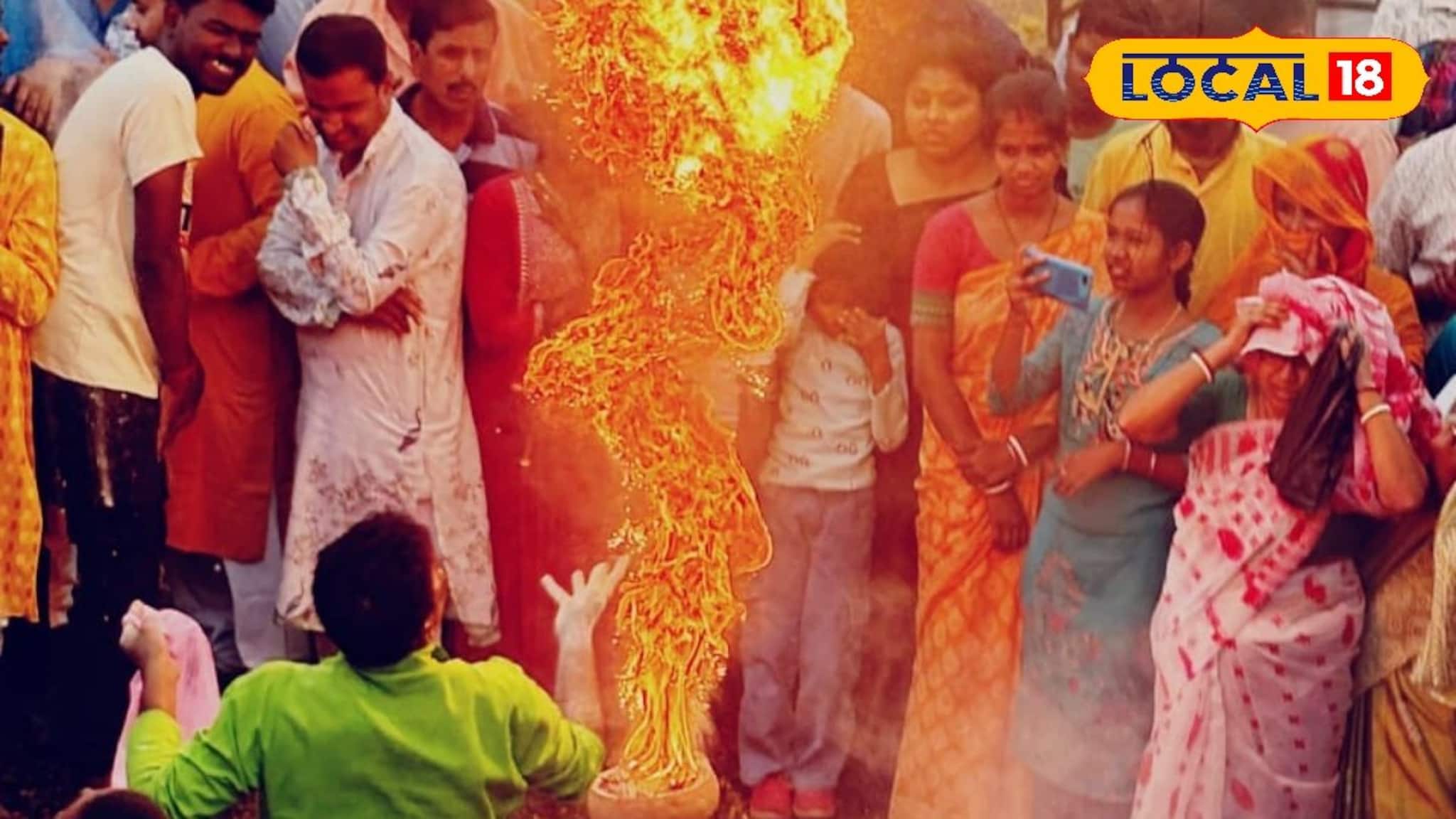 South 24 Parganas News: রাত গড়িয়ে শেষ হয় পুজো, প্রাচীন বাবা পঞ্চাননের ধুনো পোড়া দেখতেই উপচে পড়ে ভিড়