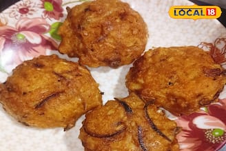 একবার খেলে বারবার চাইবেন, চিংড়ি মাছের চপ খেতে ছুটে আসছে সকলে, সন্ধে হলেই উপচে পড়া ভিড়