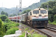 Holi Special Train: দোলের ছুটিতে টিকিট নিয়ে 'নো টেনশন'! হোলি স্পেশ্যাল চলাচলের মেয়াদ বৃদ্ধি! জানুন স্টপেজ, নয়া টাইমটেবিল