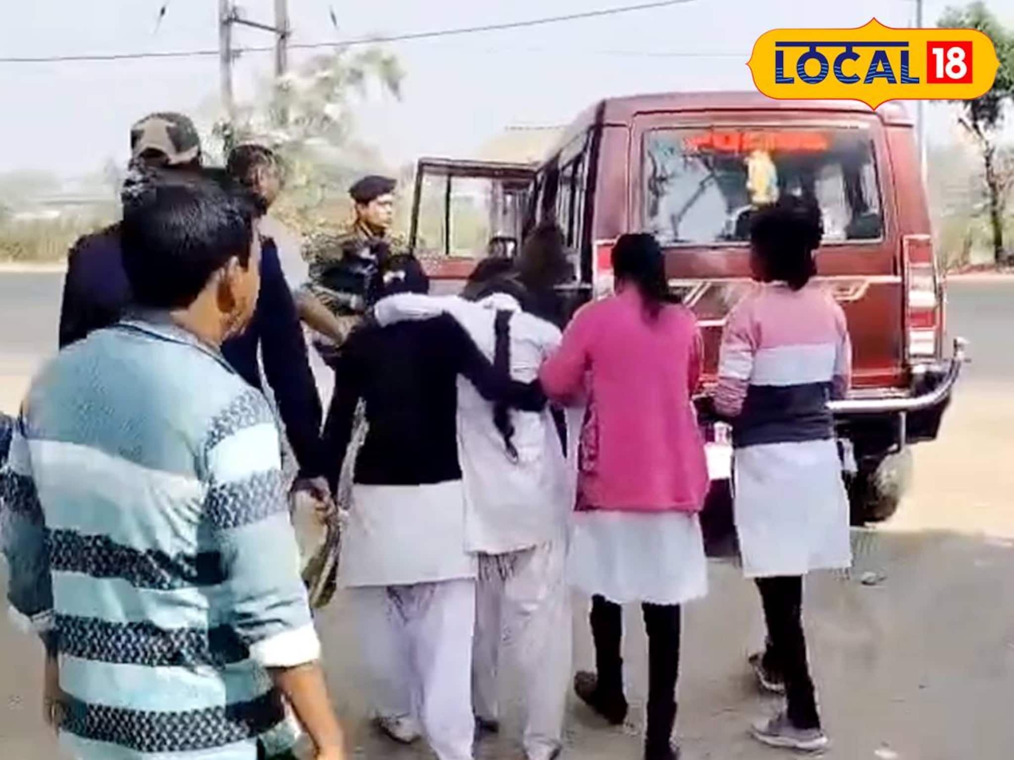 উচ্চ মাধ্যমিক দিতে যাওয়ার পথে দুর্ঘটনা! জখম ৩ পরীক্ষার্থী