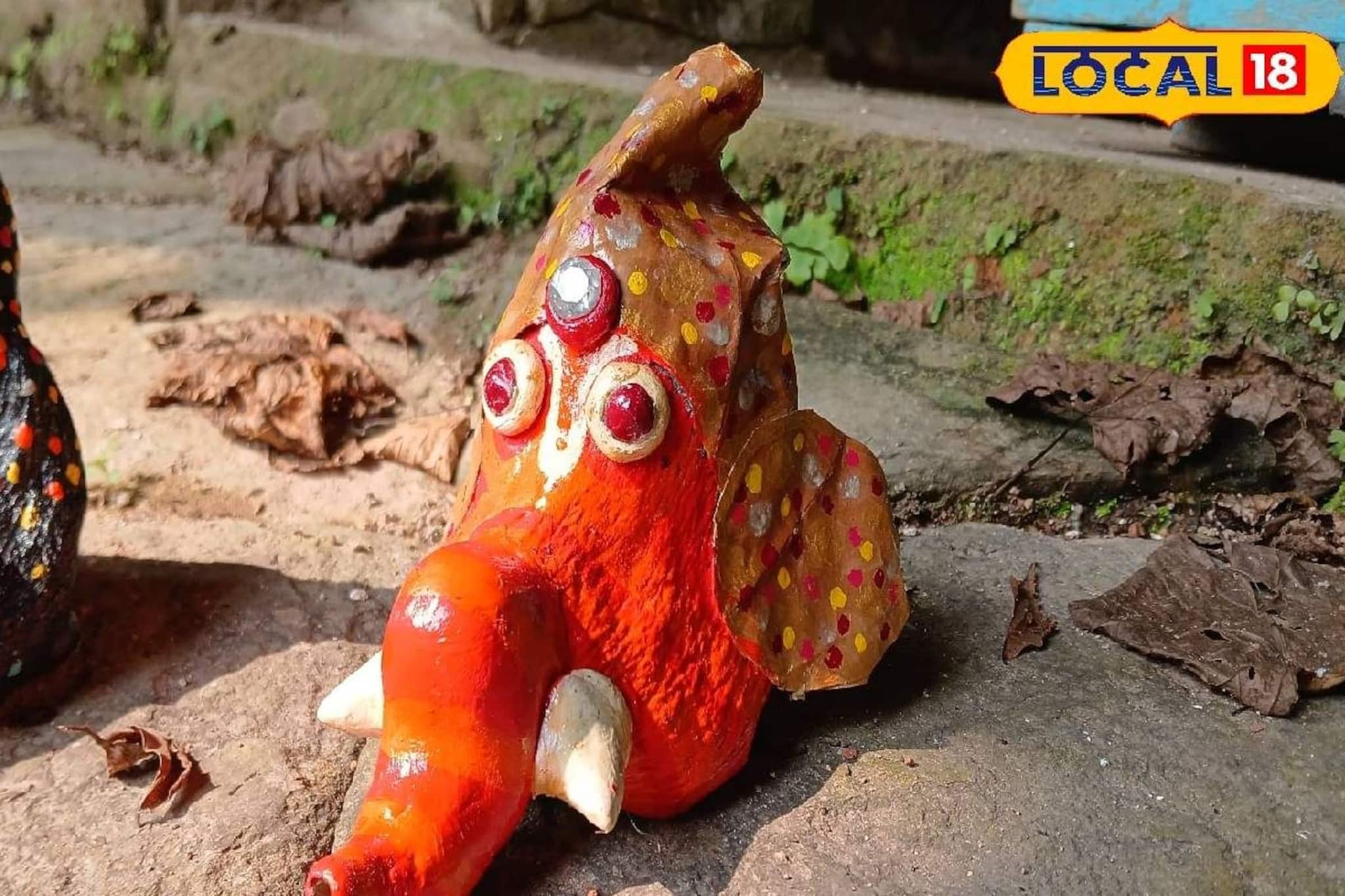 বাদামের খোসা আর মাটির বাঁশি! একেবারে নতুন রূপে ঐতিহ্যবাহী বাঁশি পুতুল