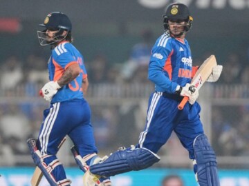 পাকিস্তান ম্যাচের আগে এবার ভারতীয় ক্রিকেটারদের আবদার! সরাসরি ‘না’ বলে দিল বিসিসিআই