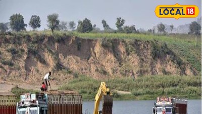 শালি নদী থেকে অবৈধভাবে বালি পাচার 