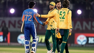 এ লজ্জা কোথায় লুকোবেন সূর্যকুমাররা, সুপার ৮-র ম্যাচে ফ্লপ শোতে কালো পরিসংখ্যান ভারতের এ লজ্জা কোথায় লুকোবেন সূর্যকুমাররা, সুপার ৮-র ম্যাচে ফ্লপ শোতে কালো পরিসংখ্যান ভারতের