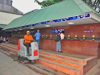 শৌচালয়, ওয়াটার কুলার ও পানীয় জলের ব্যবস্থা বাড়ানো হচ্ছে বিভিন্ন স্টেশনে