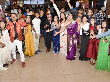 মুক্তিতে মন জয়, মানবিকতার আখ্যান নিয়ে প্রিমিয়ারে দর্শকদের মুগ্ধ করল ‘খাঁচা’