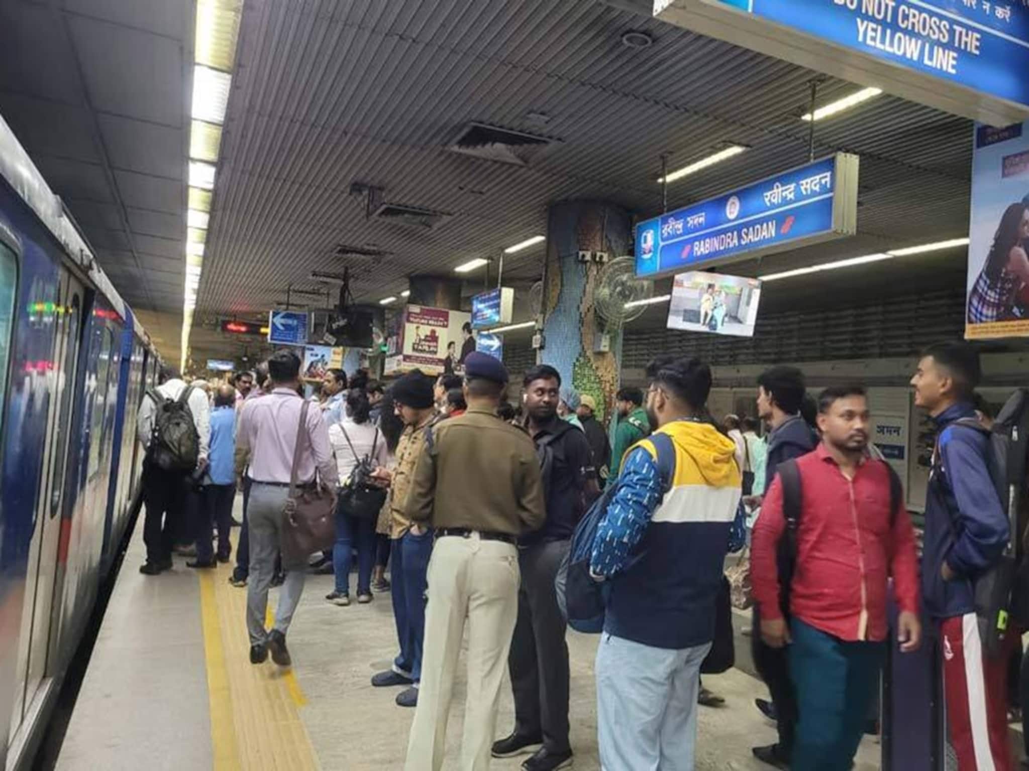 ব্লু লাইনে একের পর এক আত্মহত্যার চেষ্টা ! কী বিশেষ ব্যবস্থা নিল কলকাতা মেট্রো কর্তৃপক্ষ?