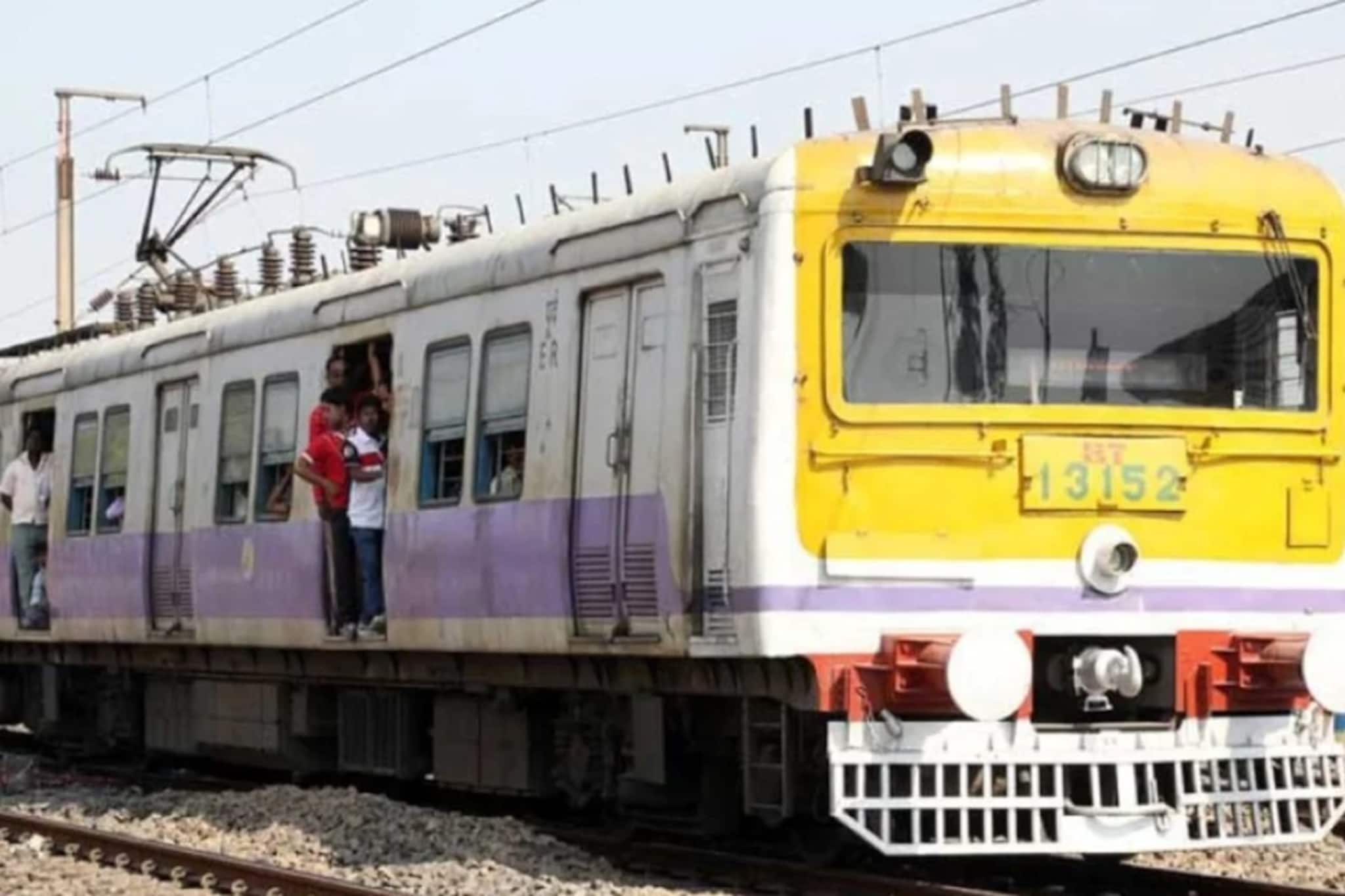 ২১, ২৩, ২৪ ফেব্রুয়ারি ও ২৭ মার্চ বেশ কয়েকটি লোকাল ট্রেন বাতিল ! দেখে নিন তালিকা ২১, ২৩, ২৪ ফেব্রুয়ারি ও ২৭ মার্চ বেশ কয়েকটি লোকাল ট্রেন বাতিল ! দেখে নিন তালিকা