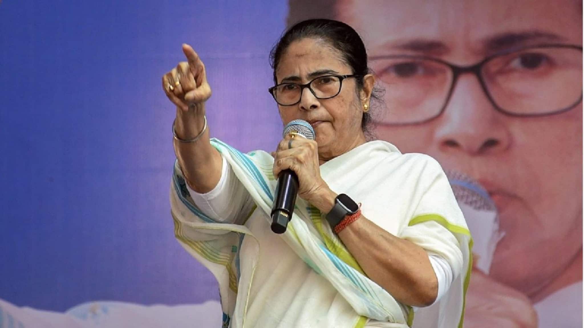 'বাংলায় এলে ভাত মাছ বন্ধ করে দেবে' - মমতা বন্দ্যোপাধ্যায়