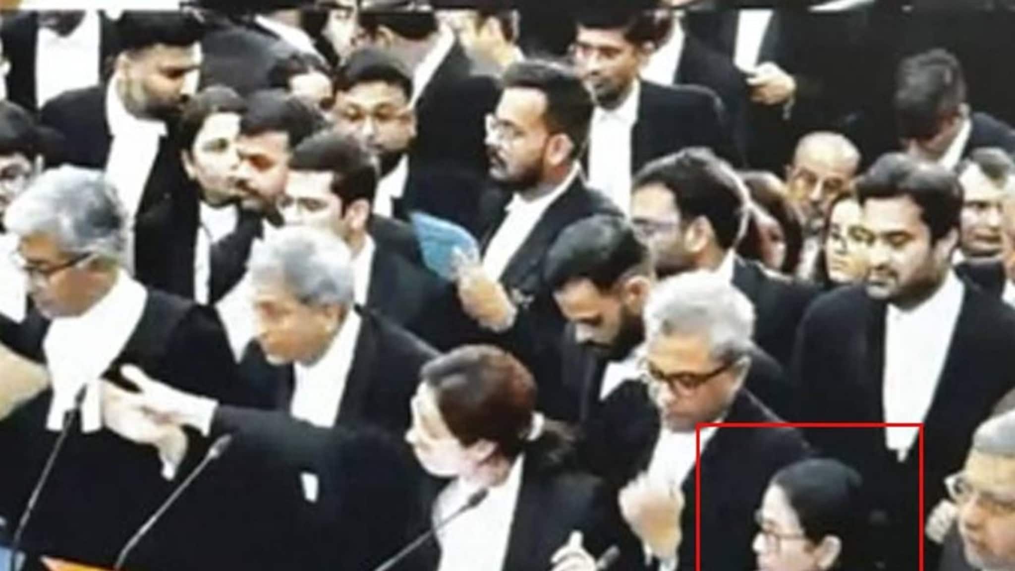 Mamata Banerjee in Supreme Court: সুপ্রিম কোর্টে সওয়াল মমতার, মুখ্যমন্ত্রীকে কী বললেন CJI? দেখুন