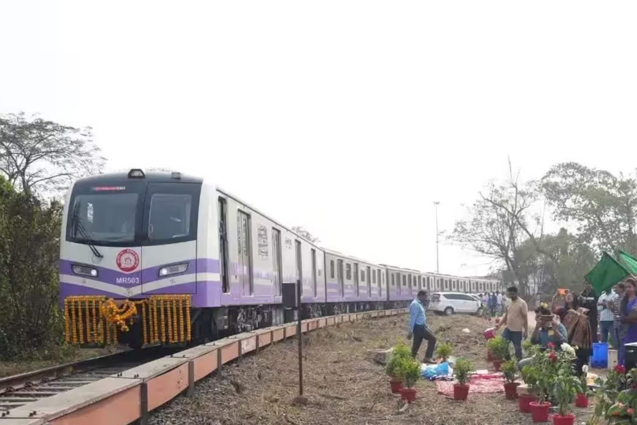 খড়গপুর IIT-র কামাল মেট্রো কারশেডে ! বার্ষিক ৩৫ লক্ষ টাকার সাশ্রয় রেক পিছু